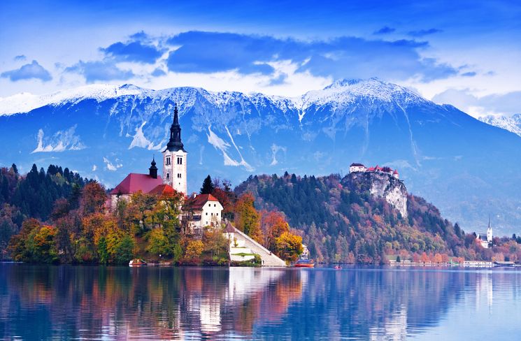 Slovenia for your lakes and mountains holiday. Contact us now